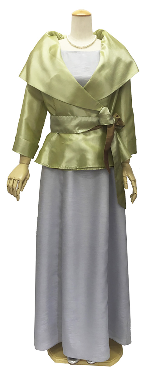 アップタウンブライダル ミセスドレス Set 1702 - 母親ドレスと組み合わせでイメージが変わるカシュクール襟ボレロ・前